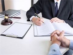 武漢企業(yè)律師在商務(wù)信息咨詢服務(wù)中的關(guān)鍵作用